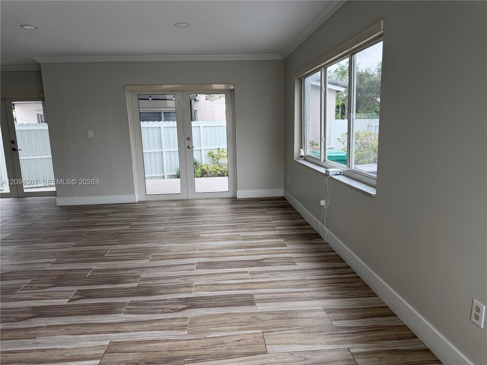 12694 NW 8th Trl, Miami FL 33182 photo 5
