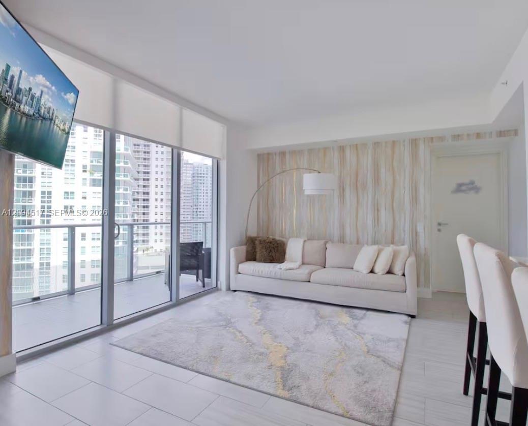 1300 Brickell Bay Dr # 1711, Miami FL 33131 photo 2