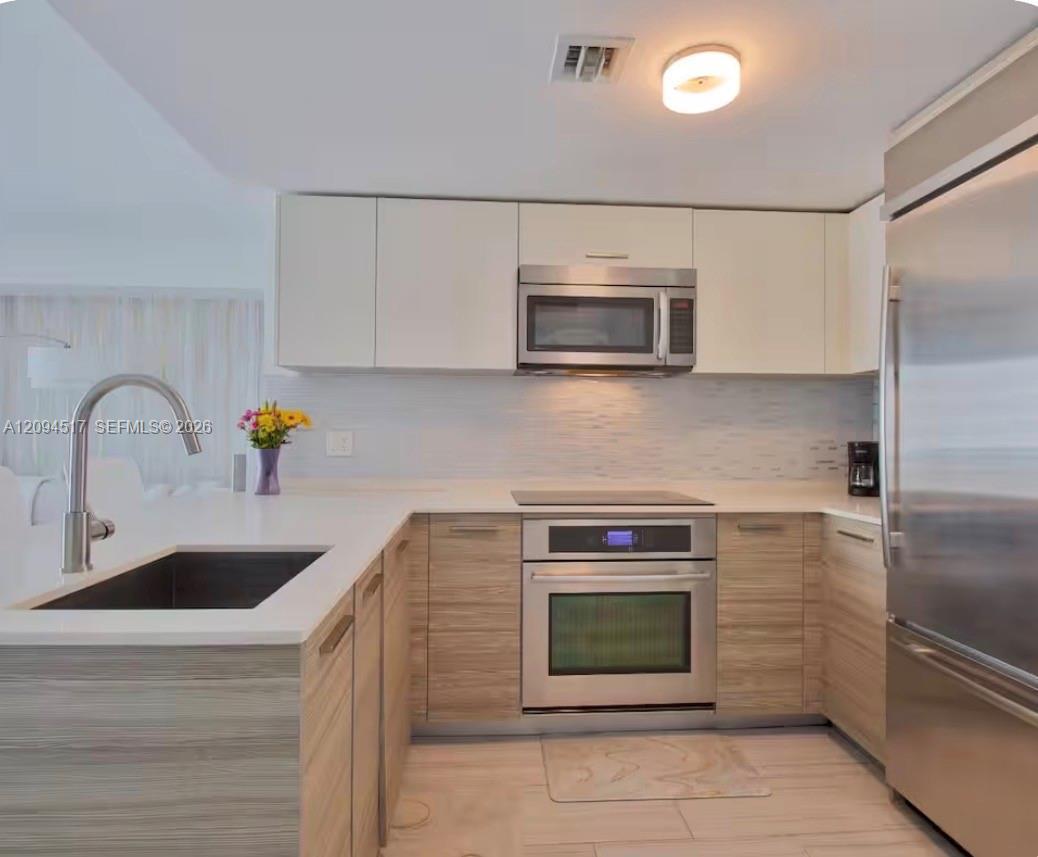 1300 Brickell Bay Dr # 1711, Miami FL 33131 photo 4