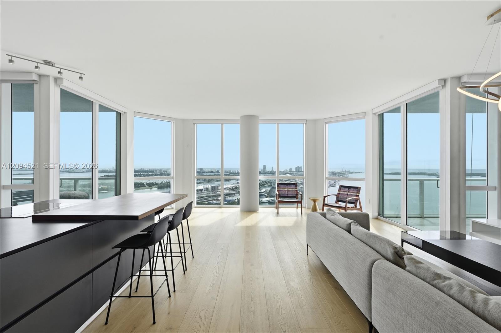244 Biscayne Blvd # 4103, Miami FL 33132