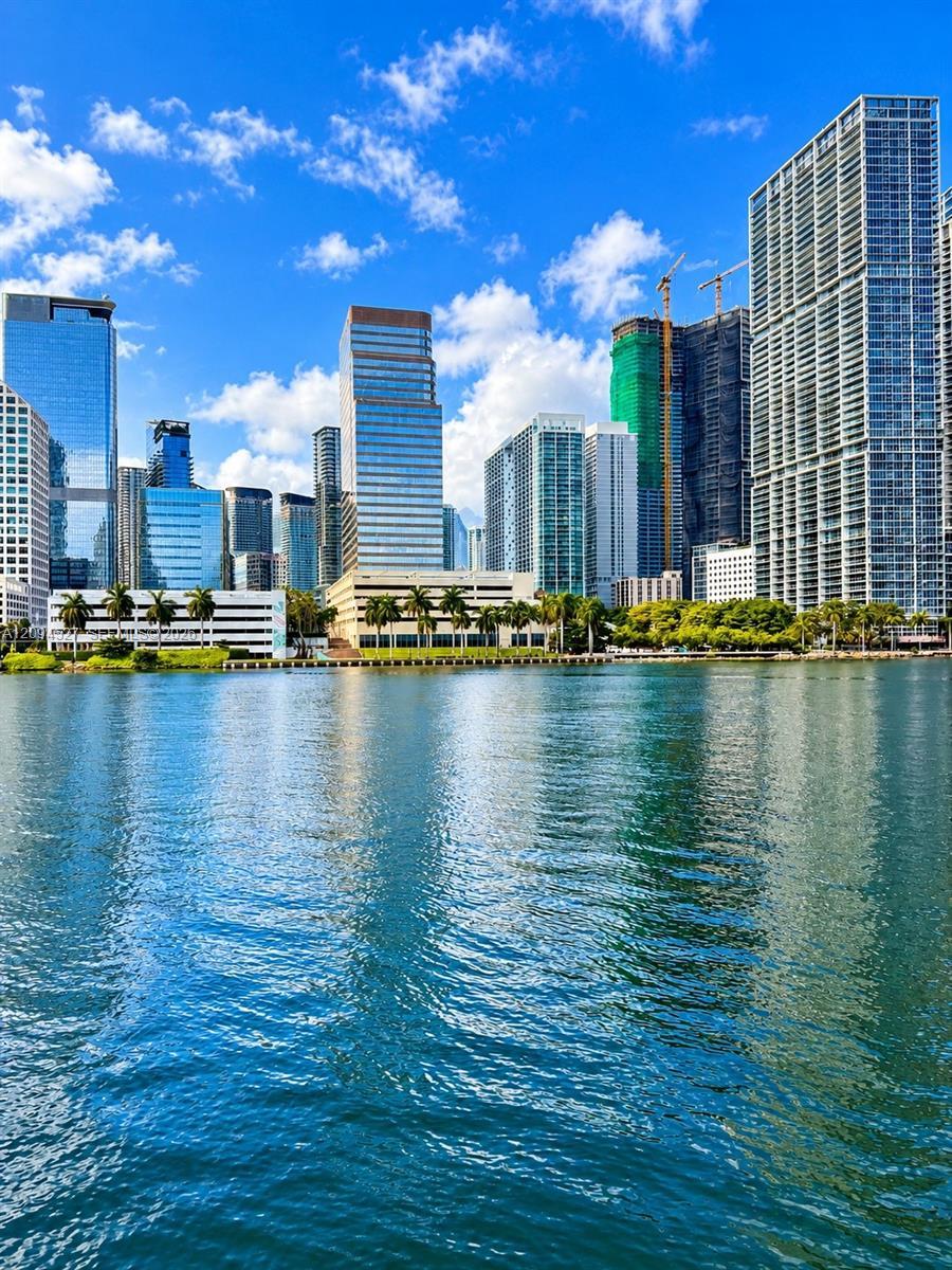 801 Brickell Key Blvd # 2108, Miami FL 33131 photo 4