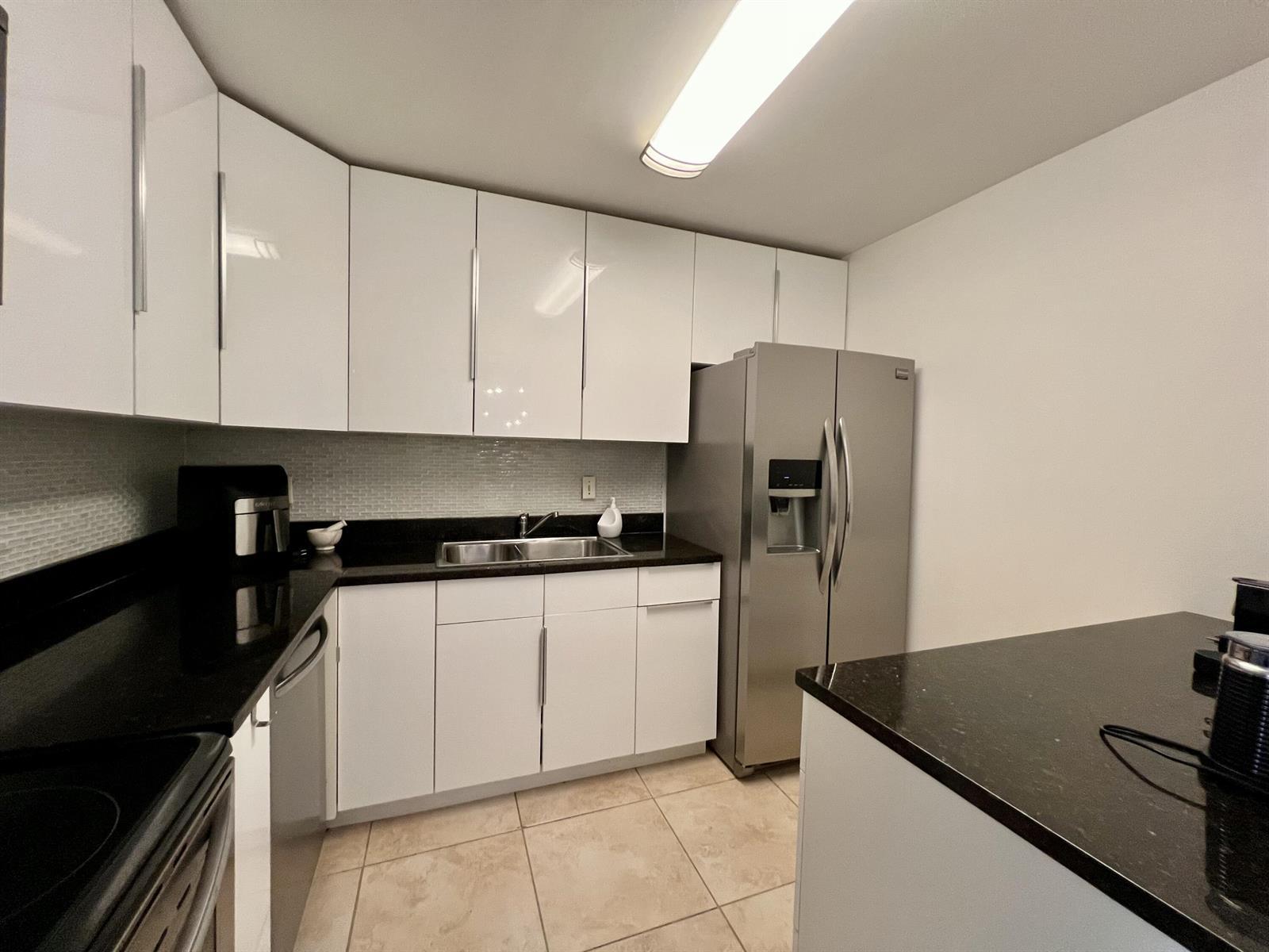 6421 BAY CLUB Drive # 3, Fort Lauderdale FL 33308 photo 5