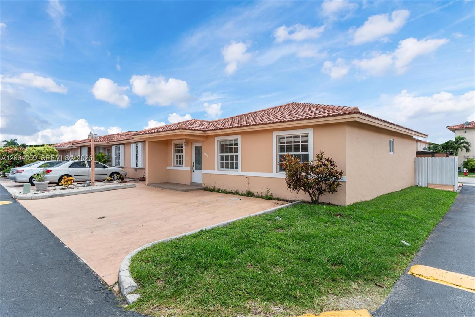 2236 W 74th Pl # 9C, Hialeah FL 33016 photo 2