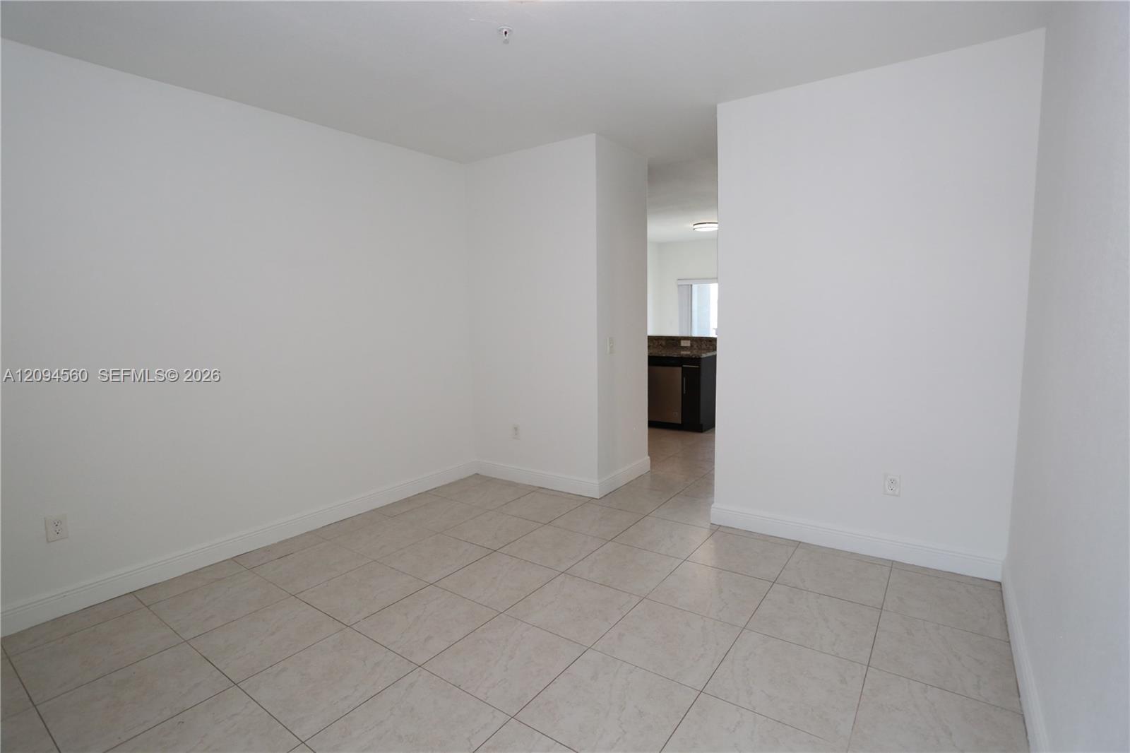 6171 NW 182nd Ln # 305, Hialeah FL 33015 photo 2