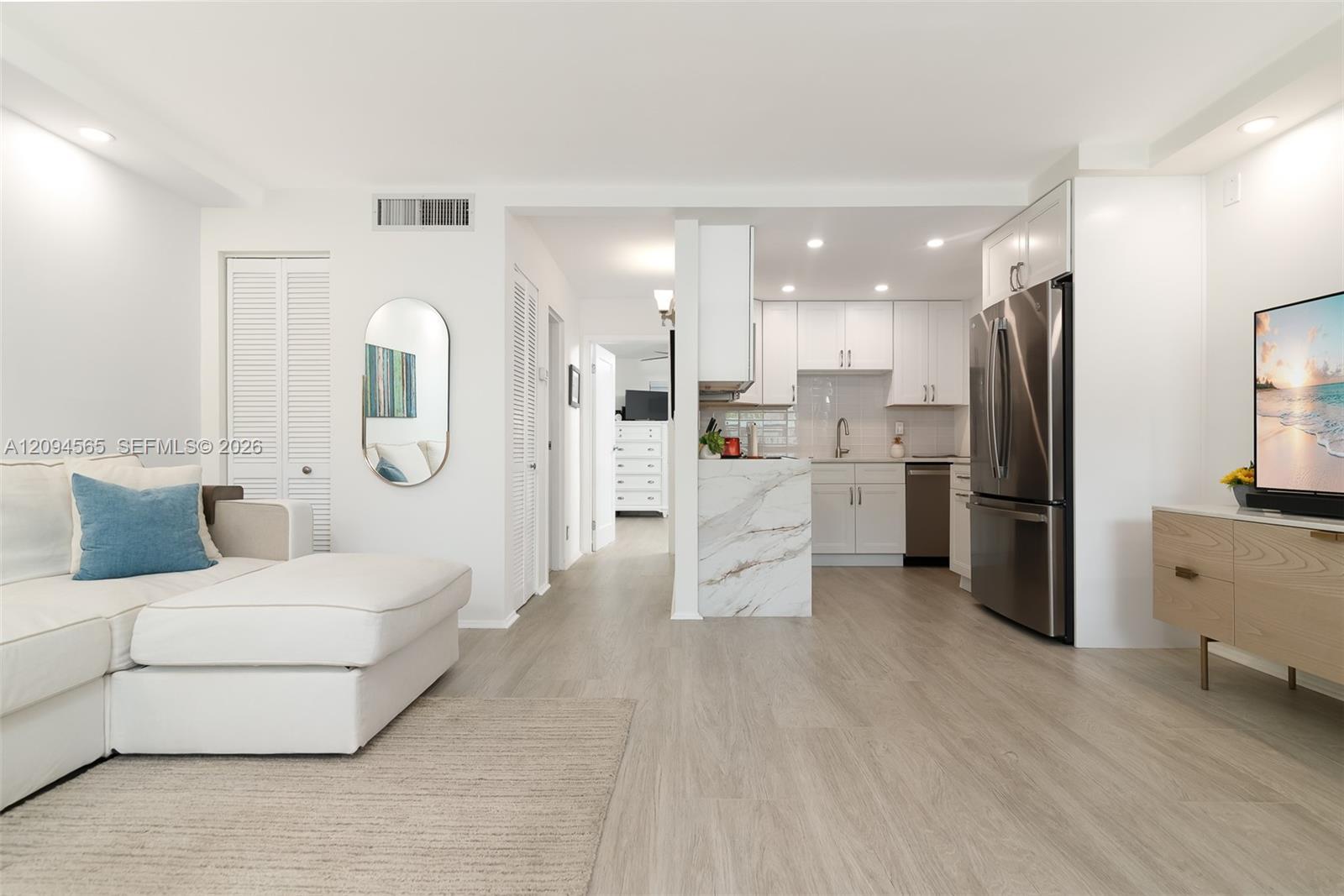 611 NE 14th Ave # 103, Fort Lauderdale FL 33304