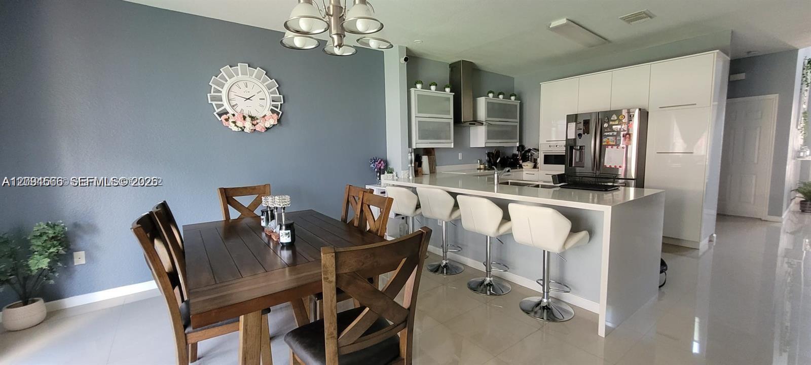 8551 NW 108th Ct, Doral FL 33178 photo 3