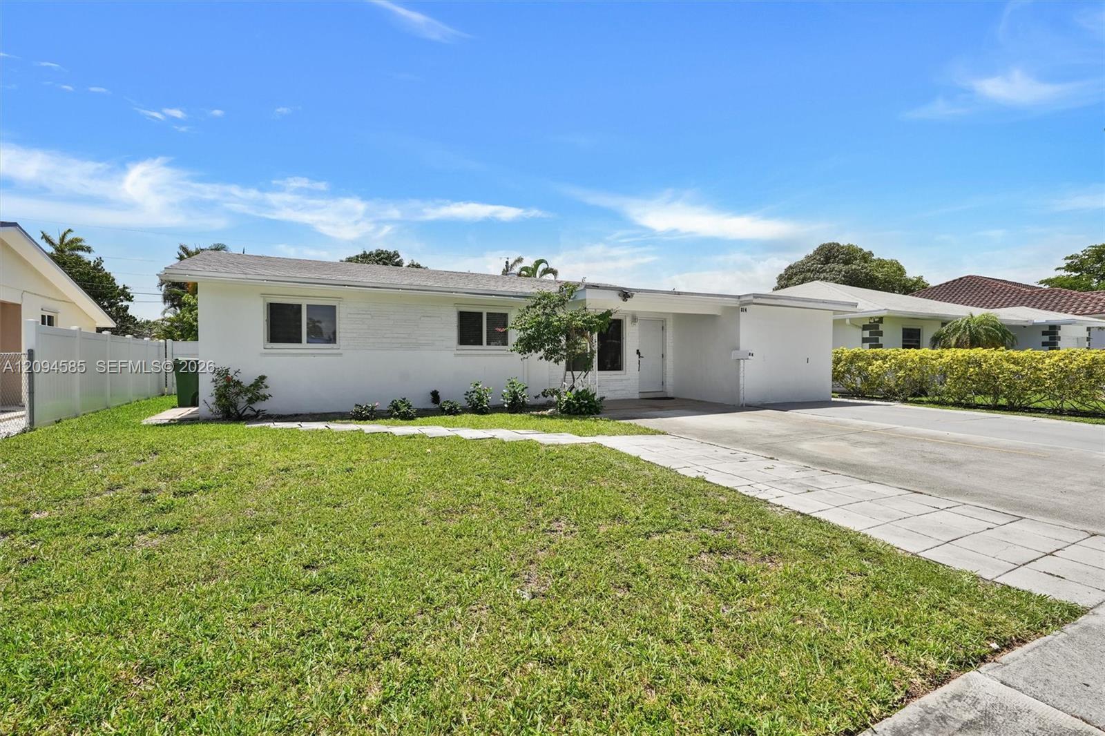 814 NE 4th St # 814, Hallandale Beach FL 33009 photo 3