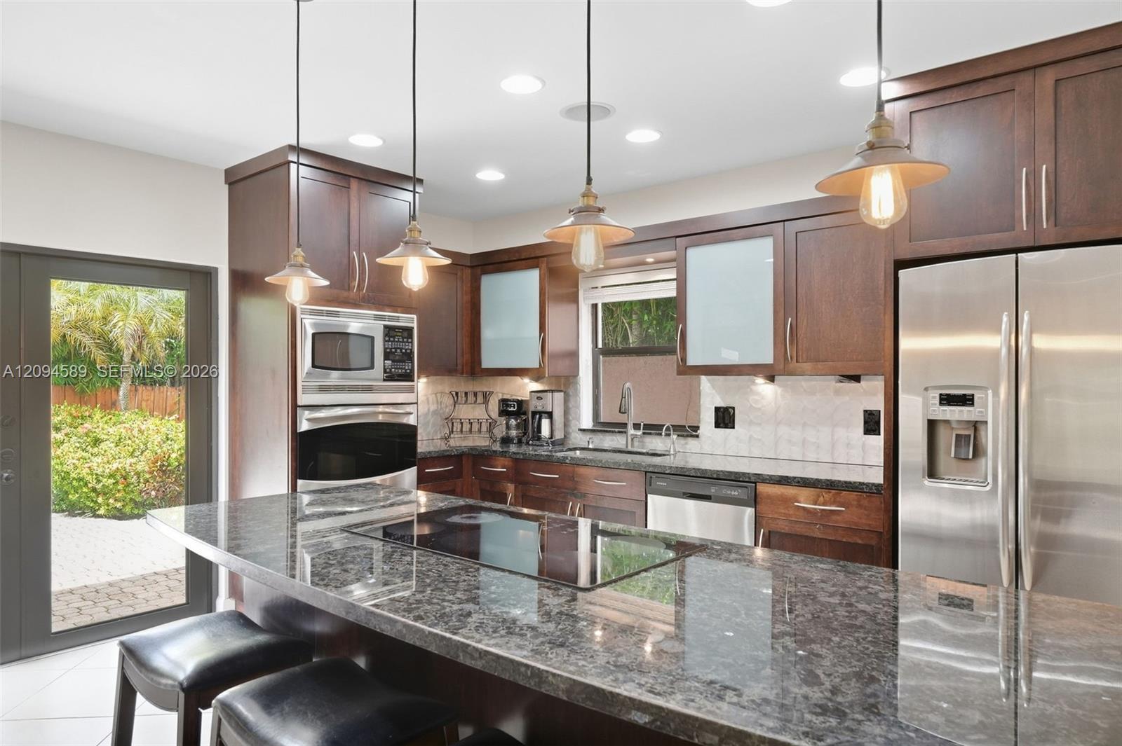521 N Victoria Park Rd, Fort Lauderdale FL 33301 photo 4