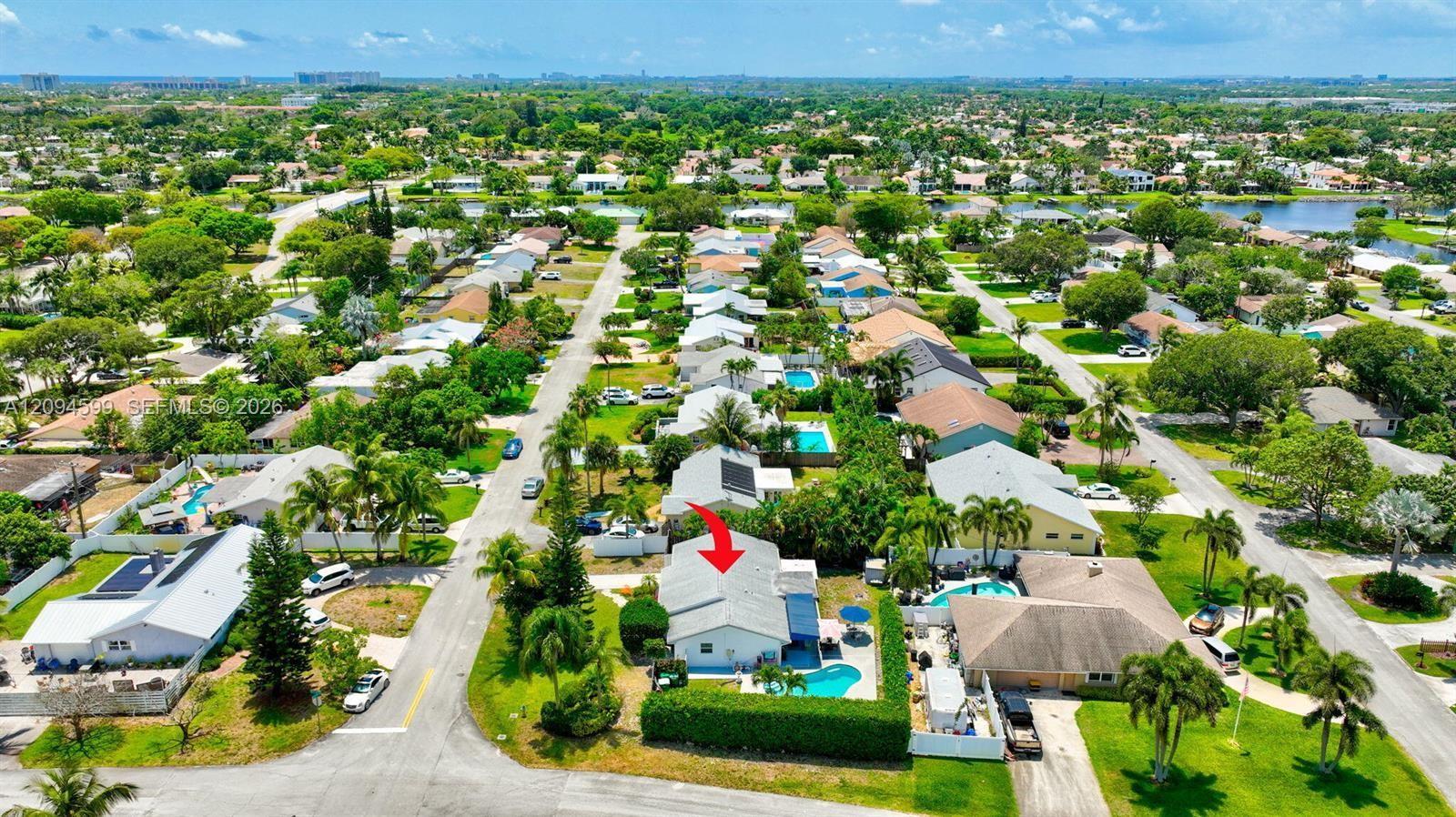 654 Bunting Dr, Delray Beach FL 33444 photo 2