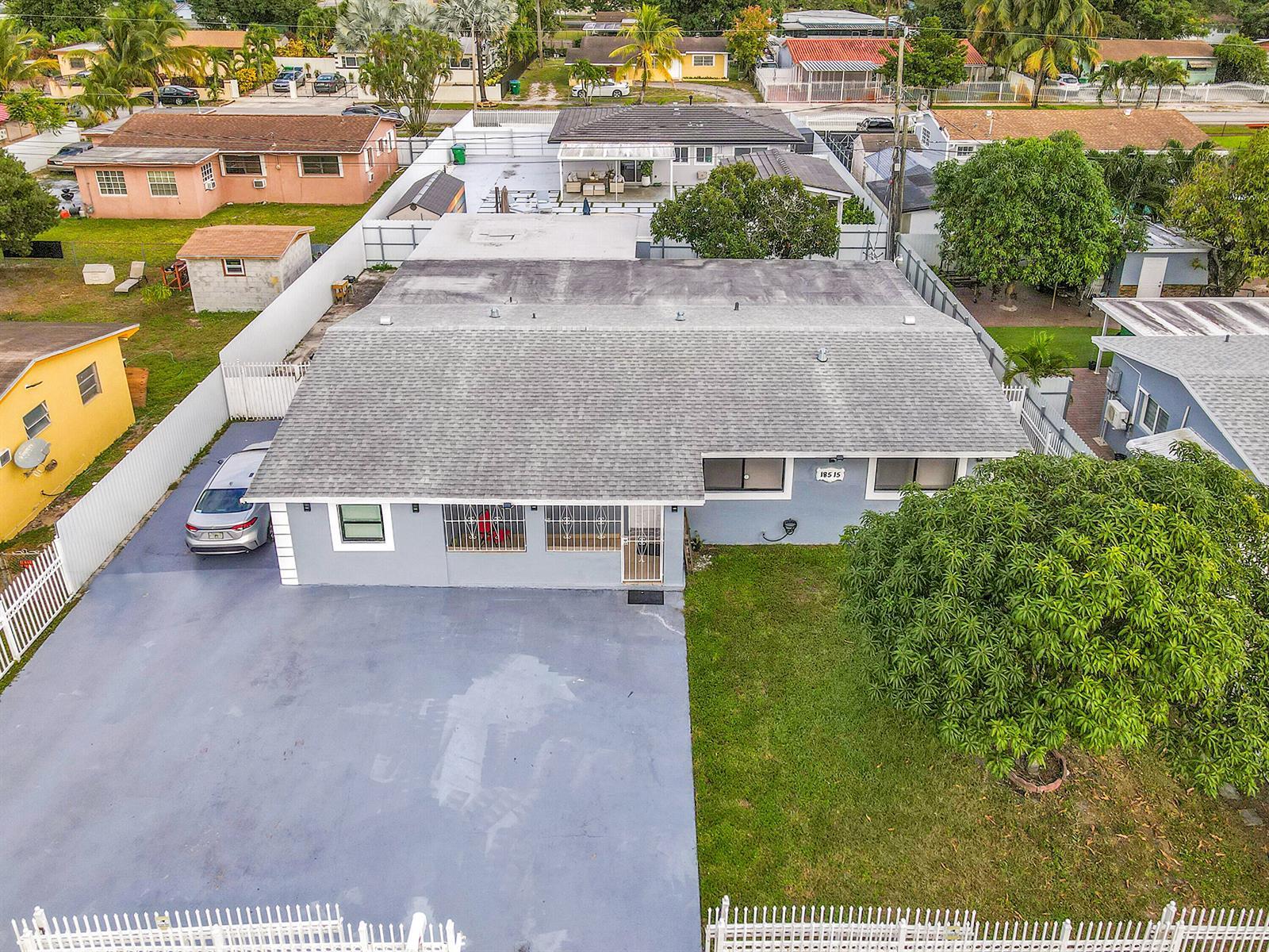 18515 NW 42ND Place unit 3, Miami Gardens FL 33055