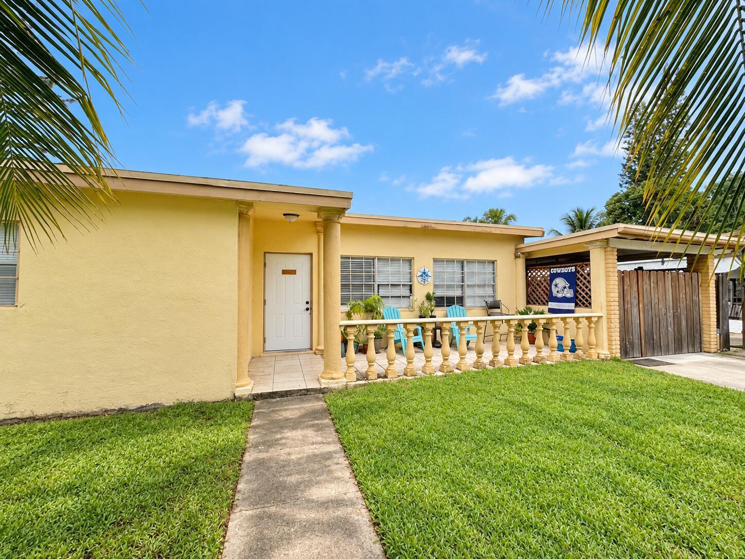 2205 NE 4th Court, Boynton Beach FL 33435 photo 2