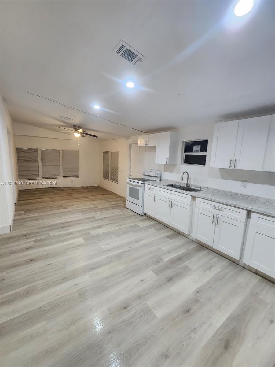 21870 NW 1st St # H, Pembroke Pines FL 33029 photo 4