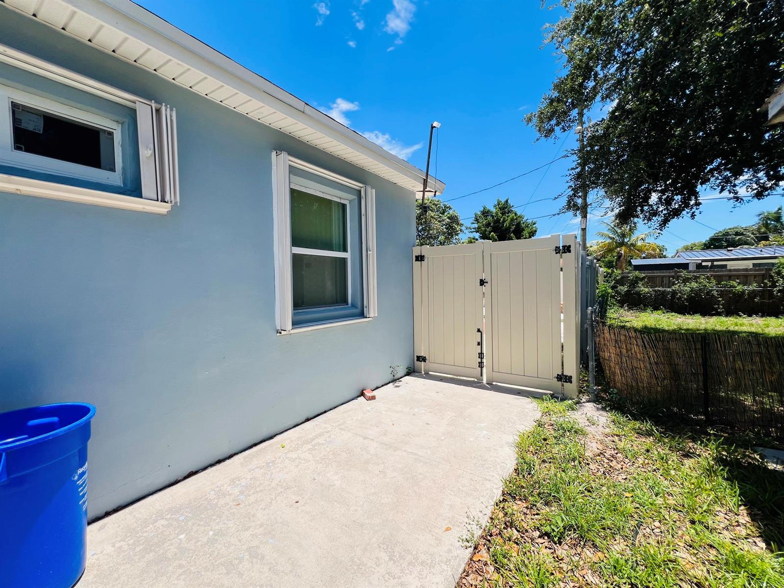 1210 S D Street # C, FL 33460 photo 2