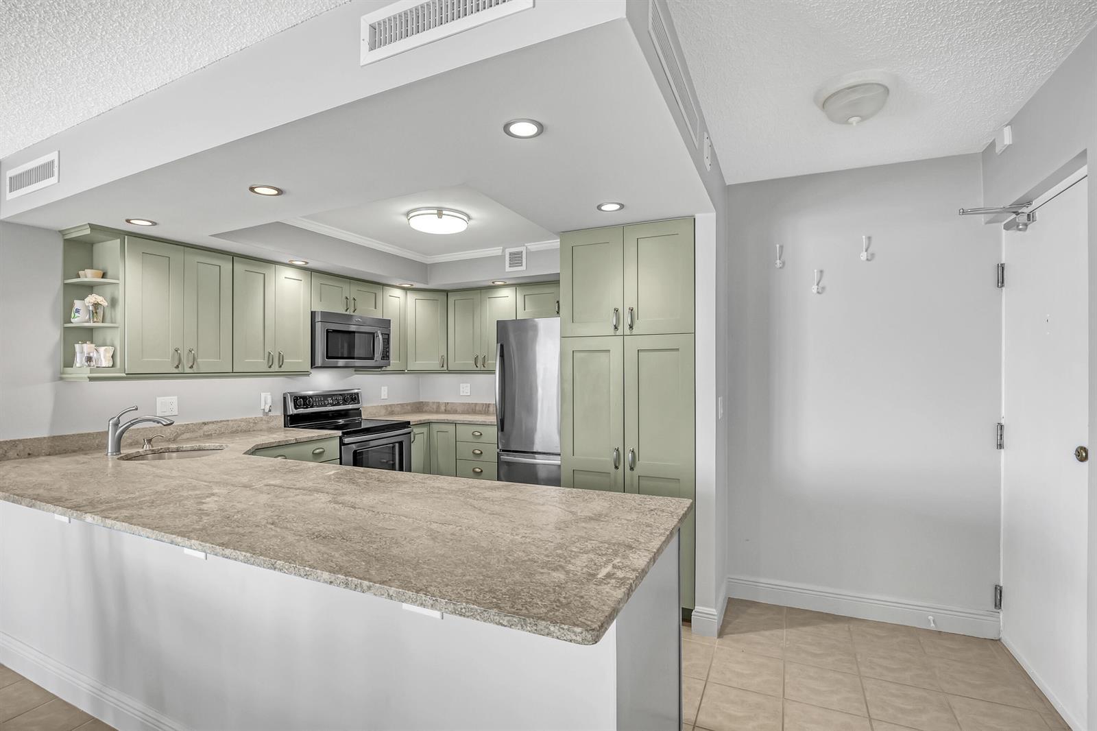 2800 N Ocean Drive # 22A, Riviera Beach FL 33404 photo 4