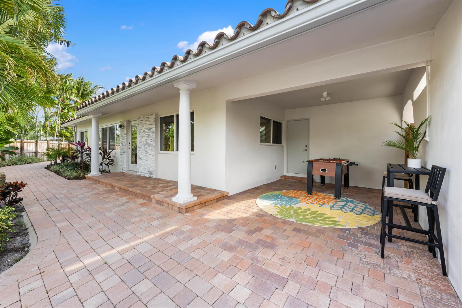 1764 NE 16TH Street, Fort Lauderdale FL 33304 photo 2