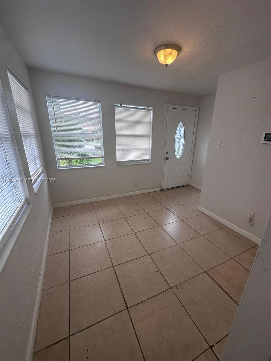 2837 NW 9th Ct # 1, Fort Lauderdale FL 33311 photo 4