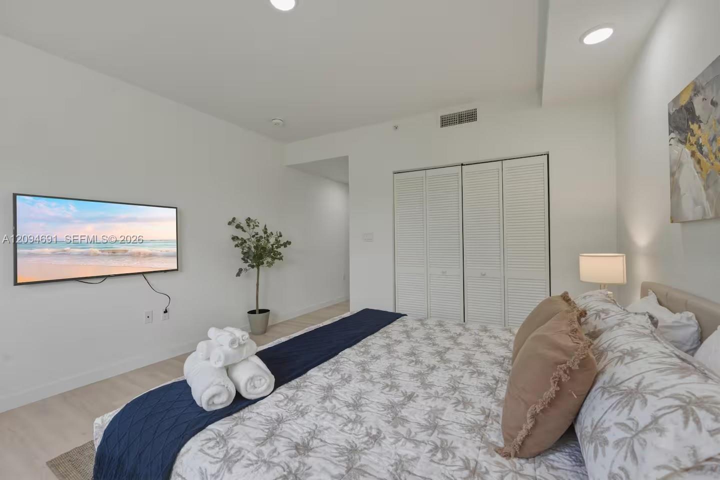 2201 Polk St # 205, Hollywood FL 33020 photo 5