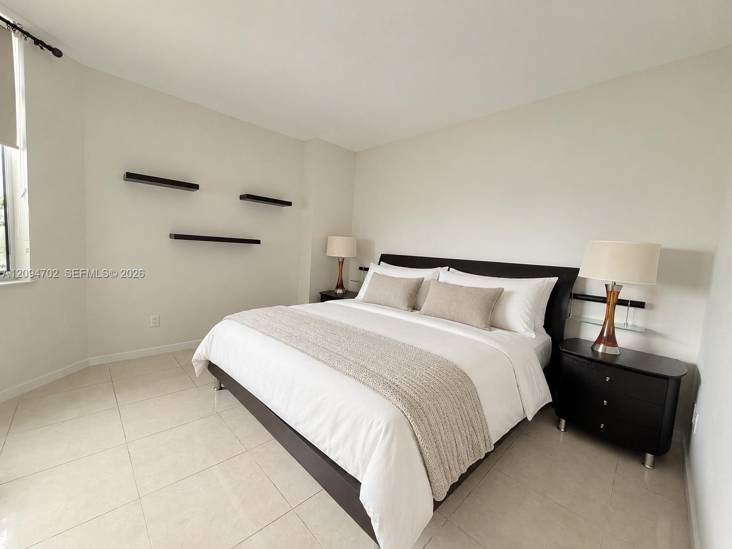 325 S Biscayne Blvd # 3015, Miami FL 33131 photo 2