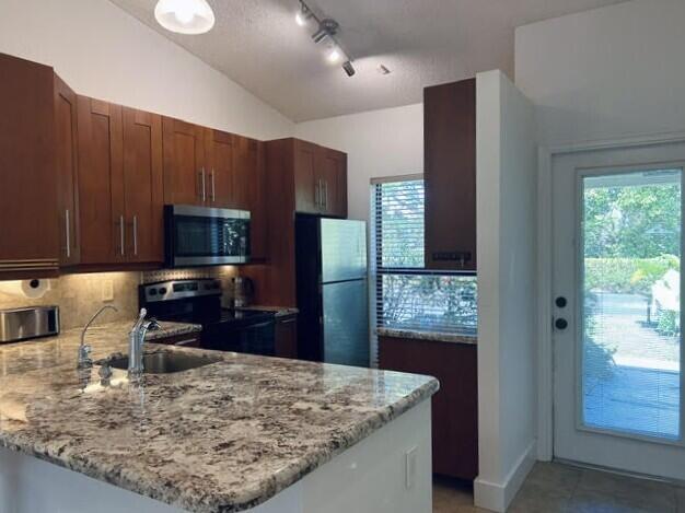 3054 S OAKLAND FOREST Drive # 2206, Oakland Park FL 33309 photo 2