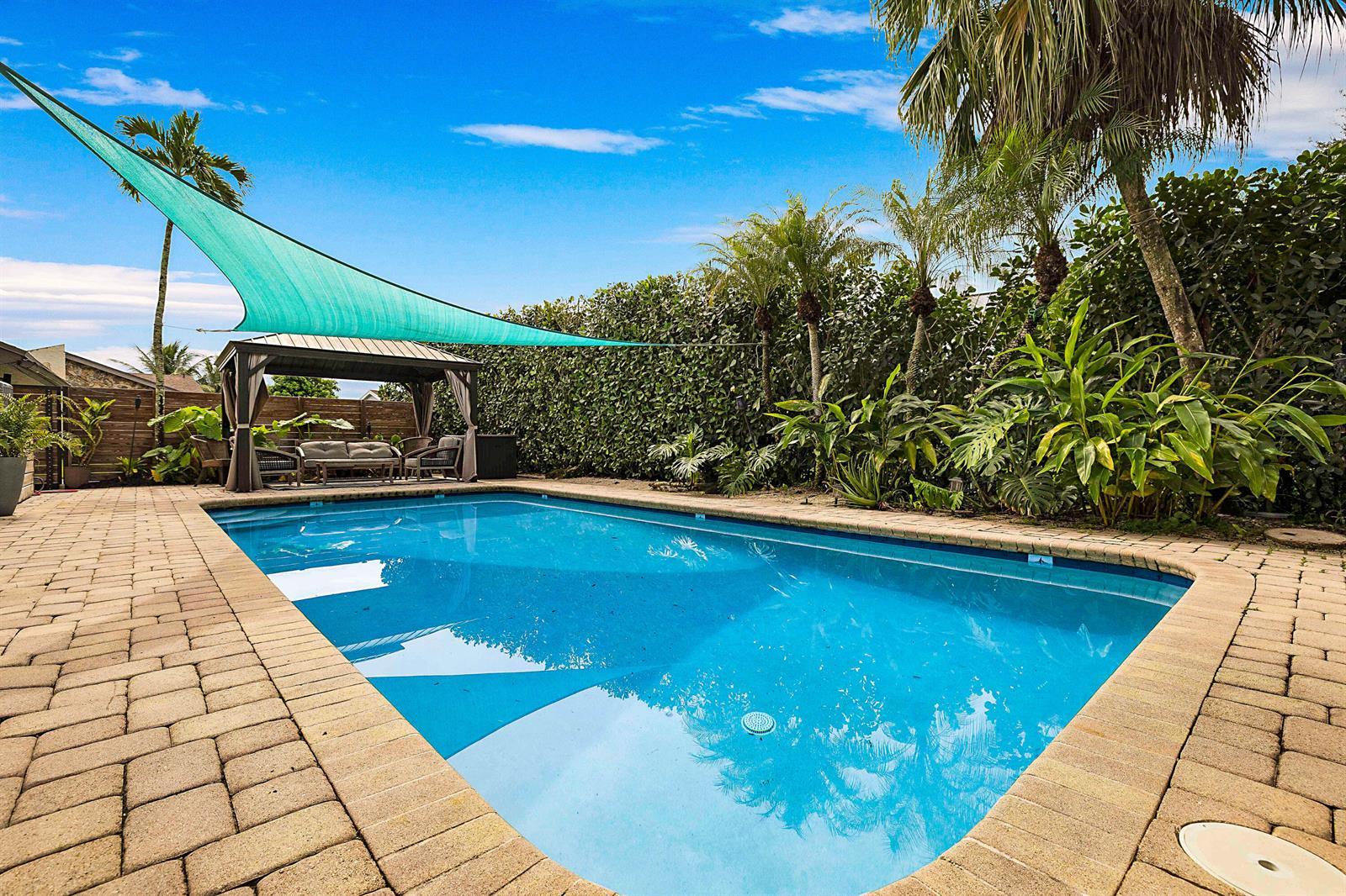 941 BAYBERRY POINT Drive, Plantation FL 33324