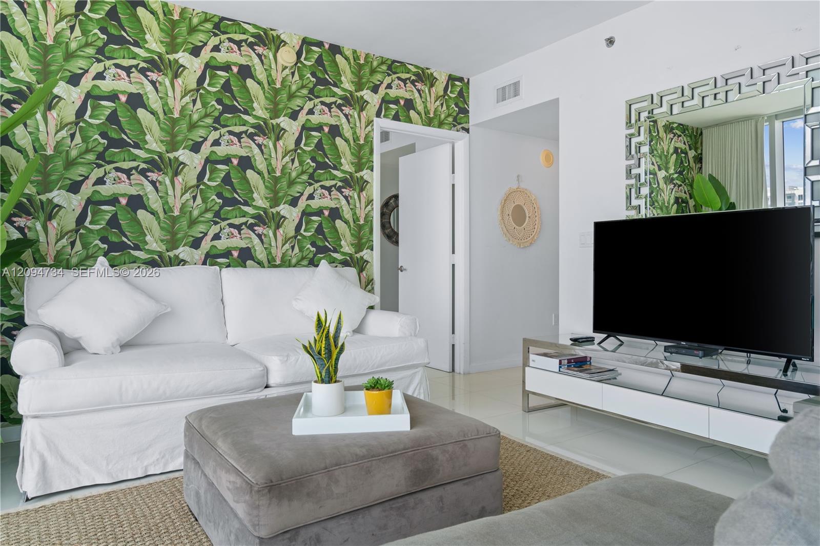 485 Brickell Ave # 3904, Miami FL 33131 photo 2