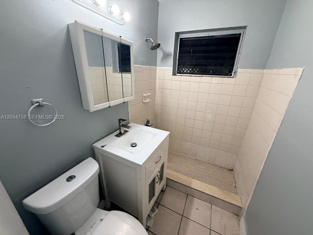 3070 NW 20th St # 2, Miami FL 33142 photo 4