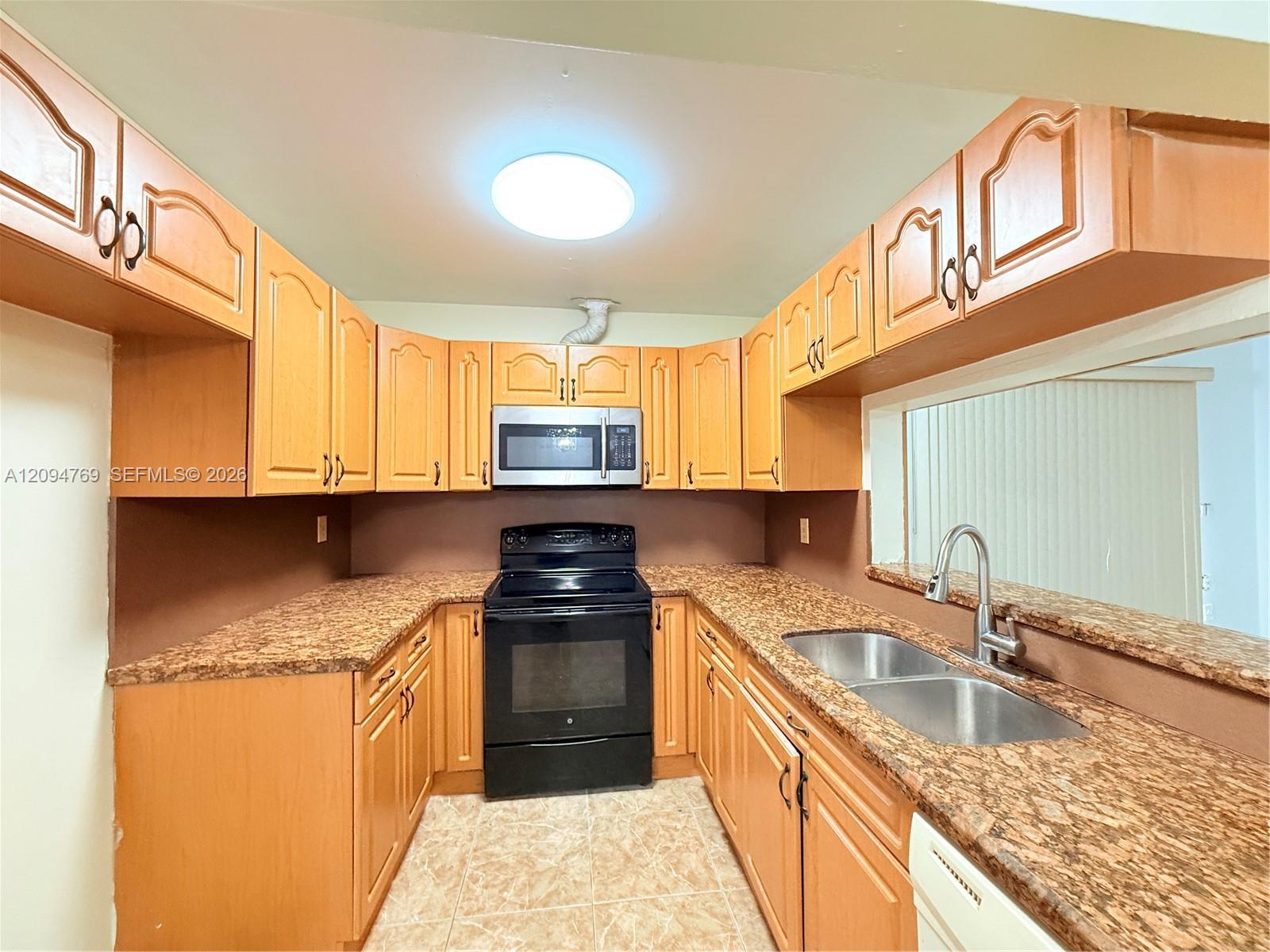 1130 Kasim St, Opa-Locka FL 33054 photo 4
