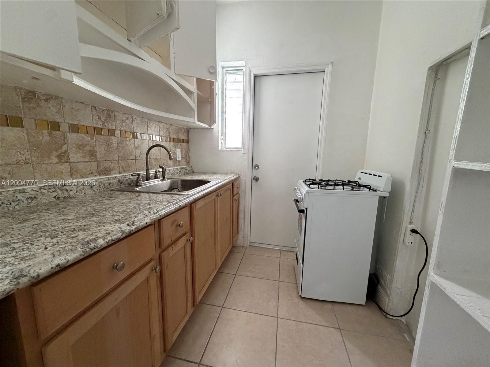 738 15th St # B2, Miami Beach FL 33139 photo 3