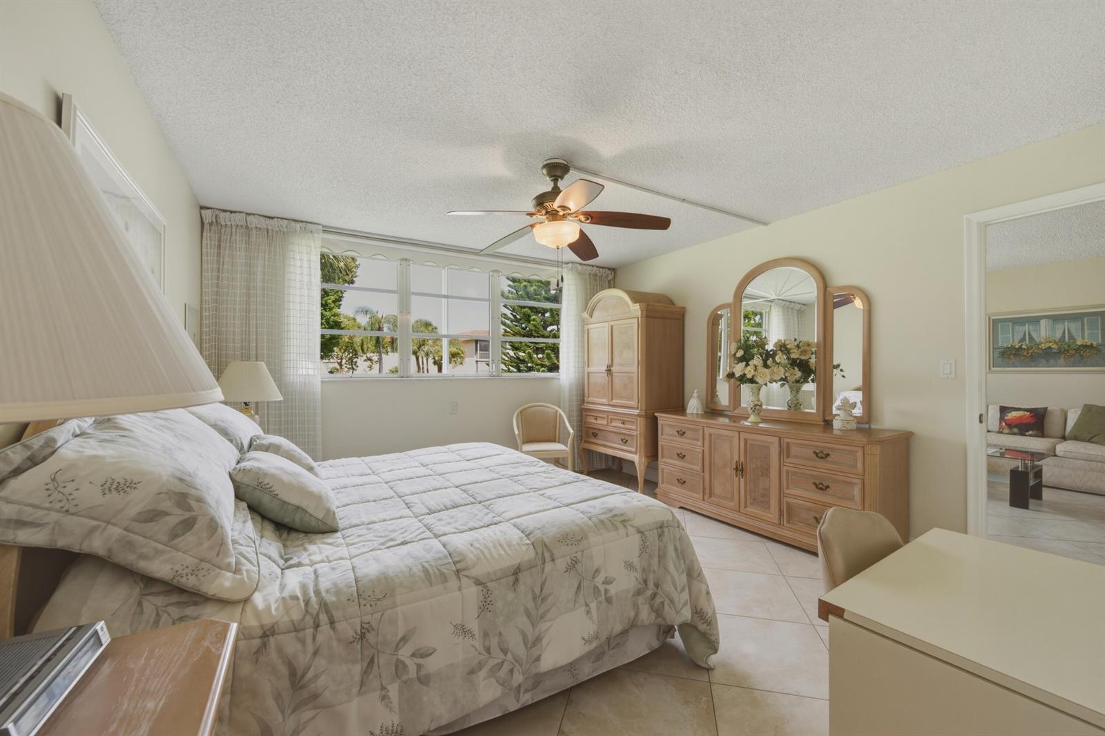 811 S Hollybrook Drive # 202, Pembroke Pines FL 33025 photo 4