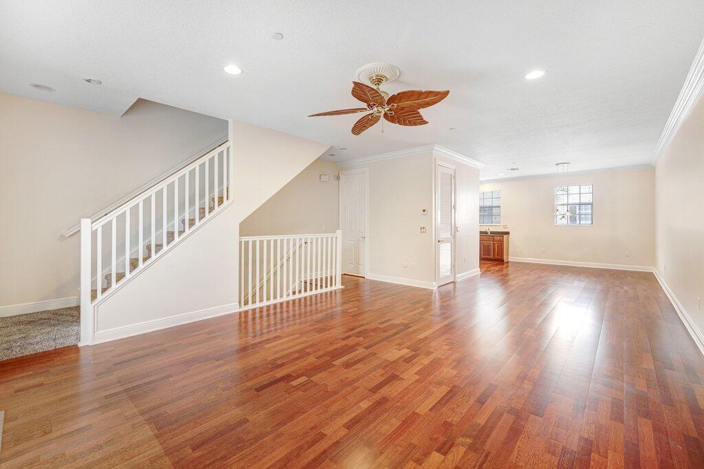 2502 N DIXIE Highway # 39, FL 33460 photo 2