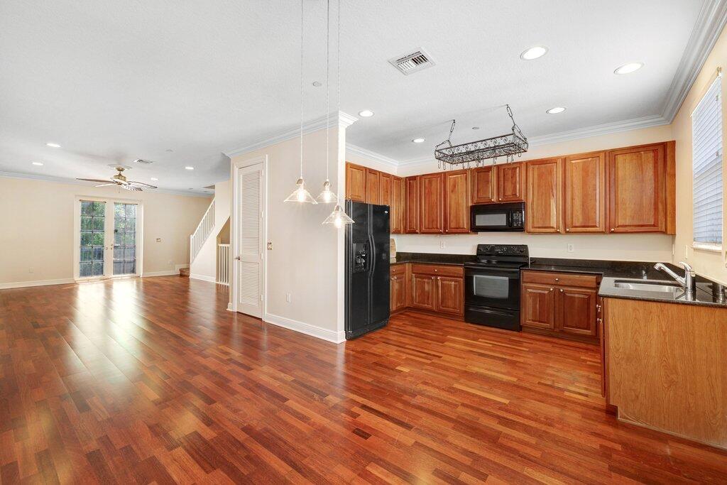 2502 N DIXIE Highway # 39, FL 33460 photo 5