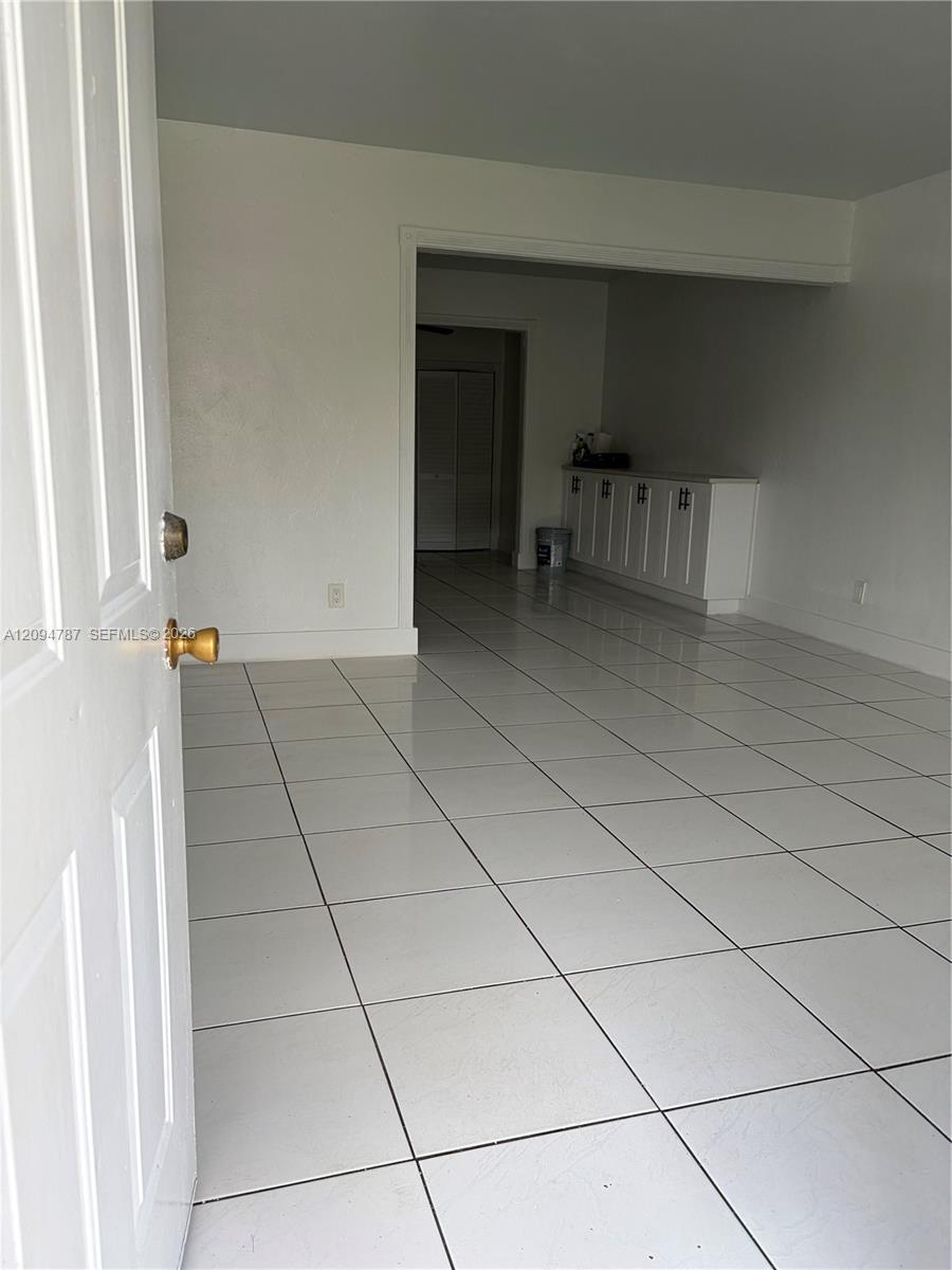 1172 NW 100th Ter # 1172, Miami FL 33150 photo 2