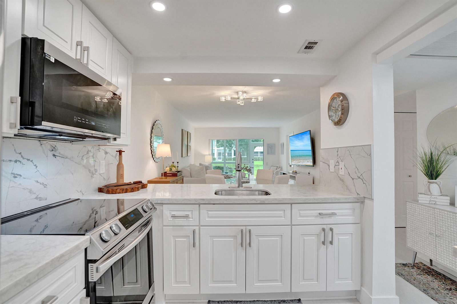 1211 BAHAMA Bend # E1, Coconut Creek FL 33066 photo 2