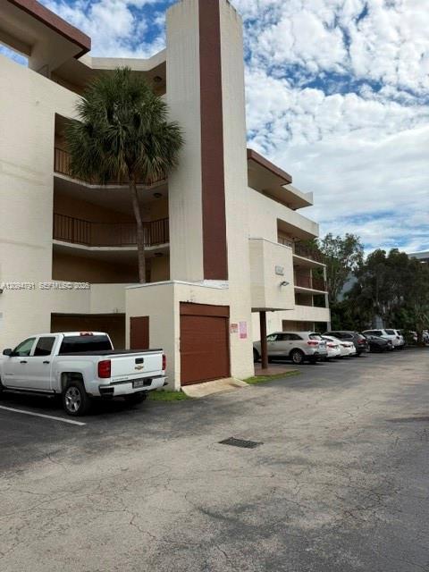 8840 Fontainebleau Blvd # 303, Miami FL 33172 photo 3