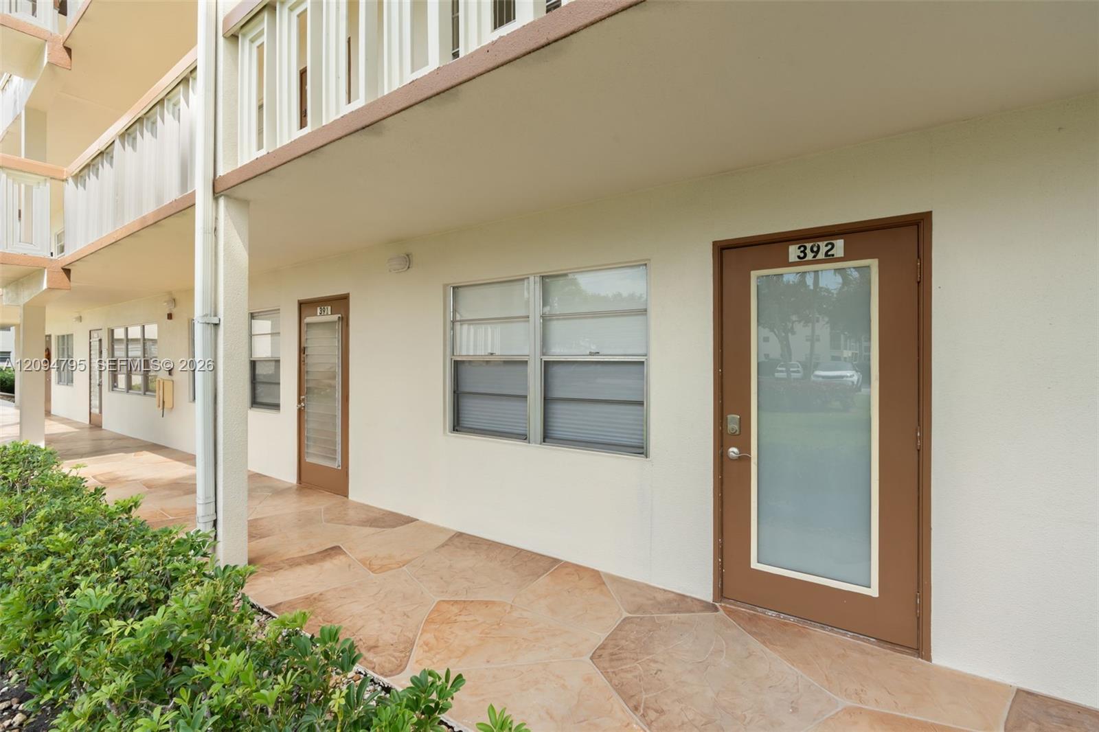 392 Mansfield J # 392, Boca Raton FL 33434 photo 4