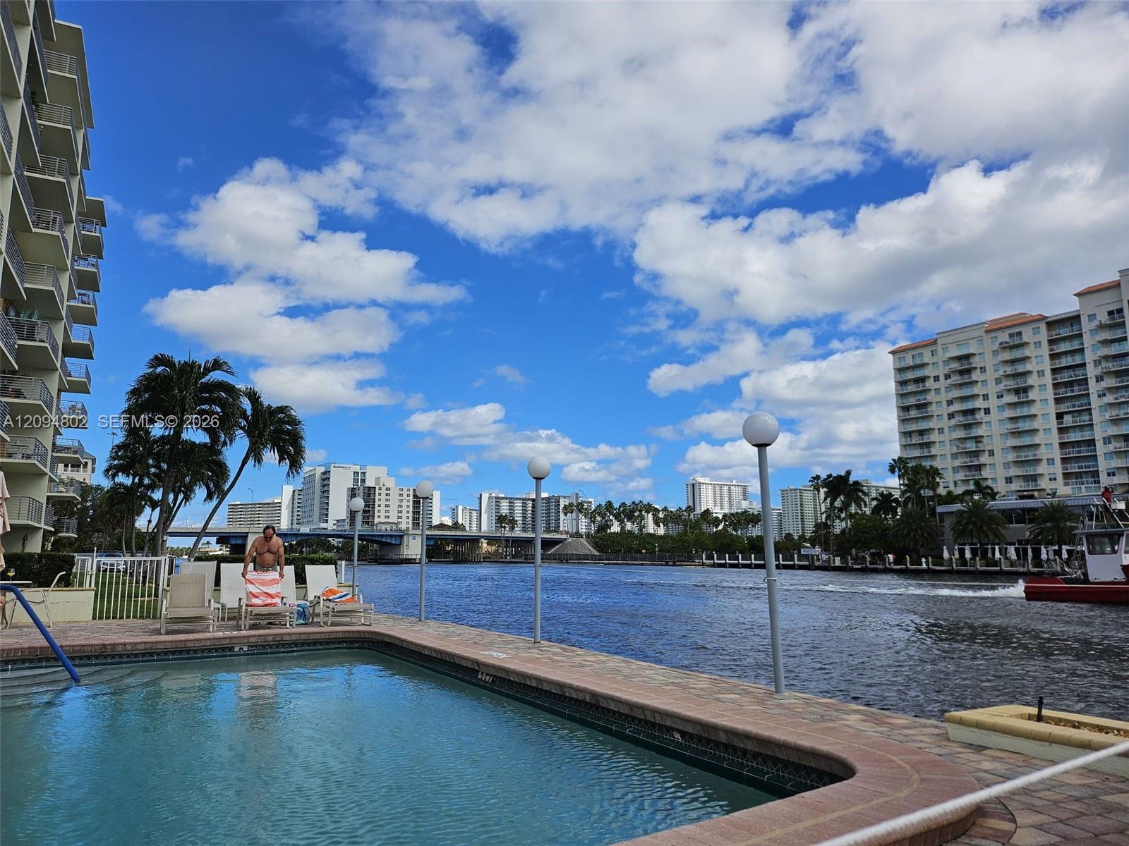 2900 NE 30th St # H3, Fort Lauderdale FL 33306