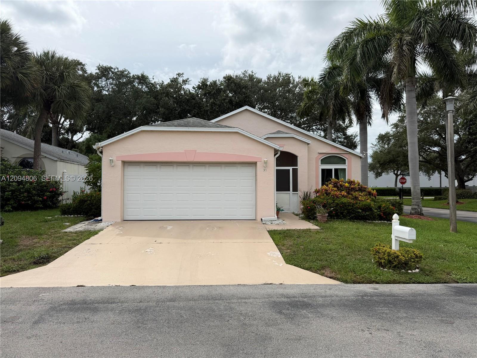 33 Bentwater Cir, Boynton Beach FL 33426