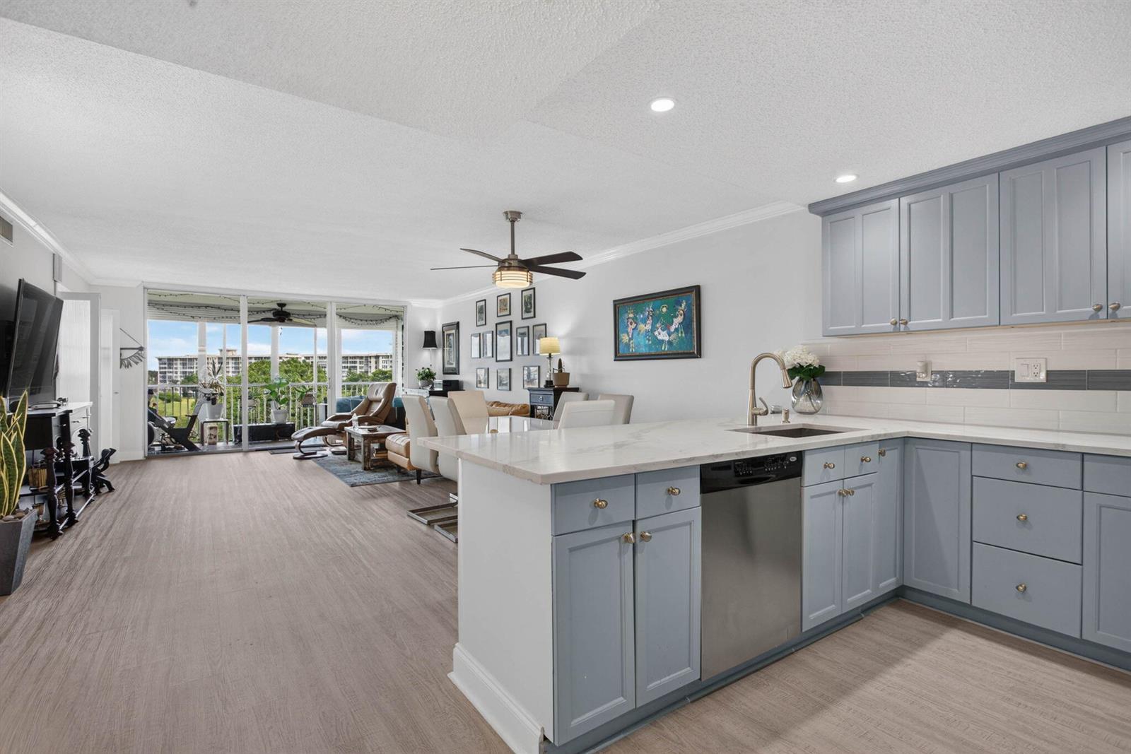 2901 S Palm Aire Drive # 610, Pompano Beach FL 33069 photo 3