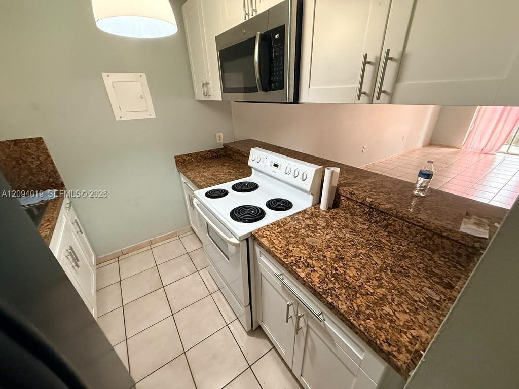 1285 W 26th Pl # 205, Hialeah FL 33010 photo 3