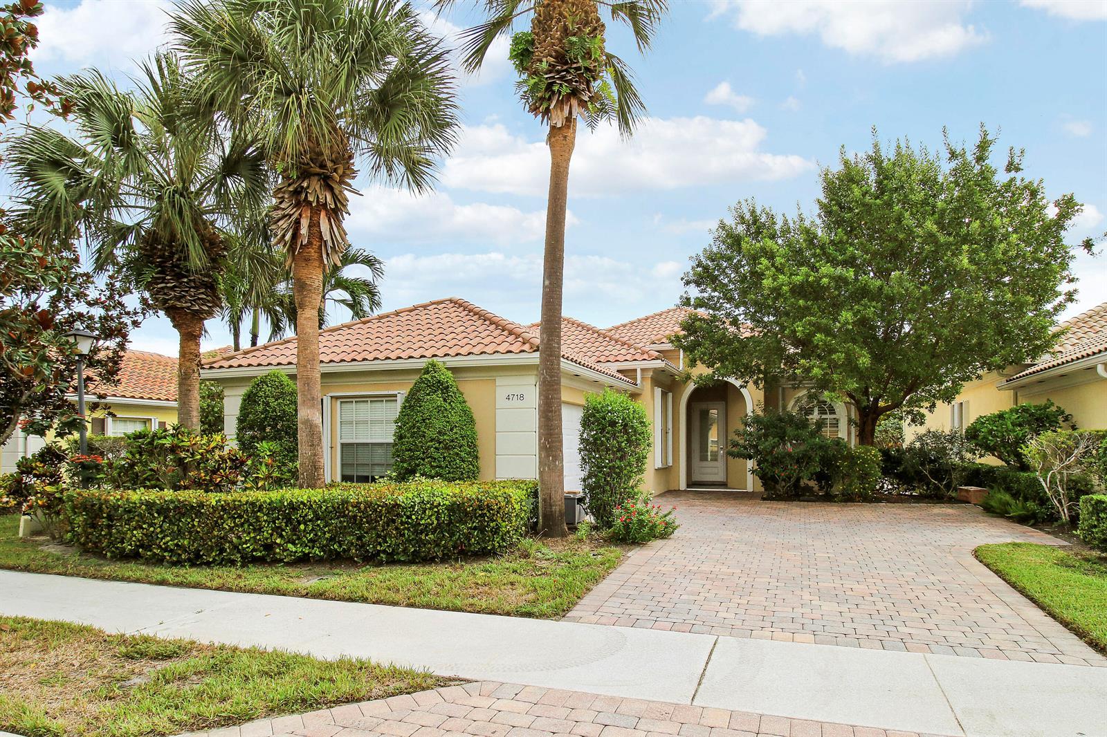 4718 Dovehill Drive, Palm Beach Gardens FL 33418 photo 5