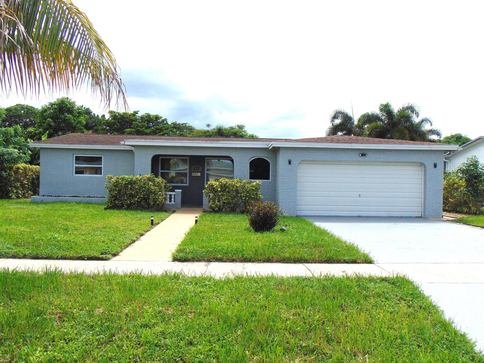 6854 NW 3RD Street, Margate FL 33063 photo 2