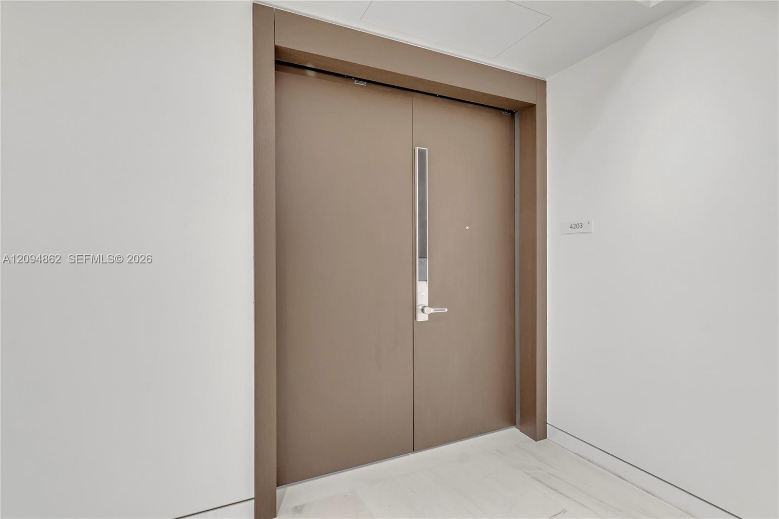 300 Biscayne Blvd Way # 4203, Miami FL 33131 photo 4