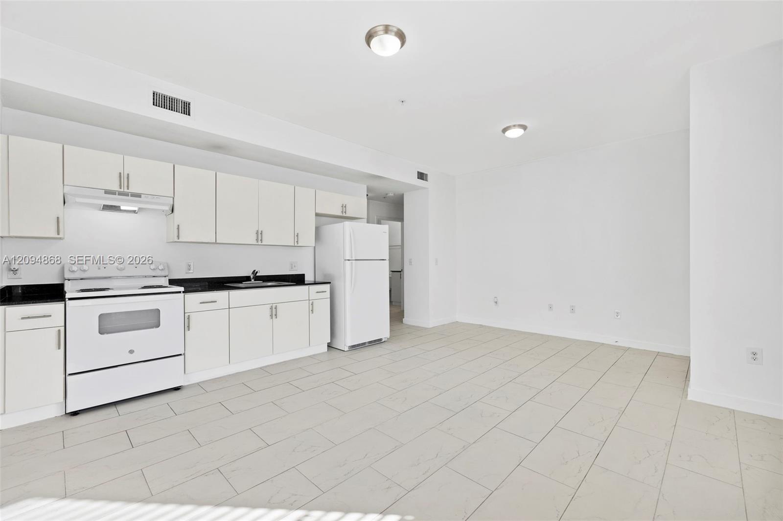 405 E 7th St # 303, Hialeah FL 33010 photo 2