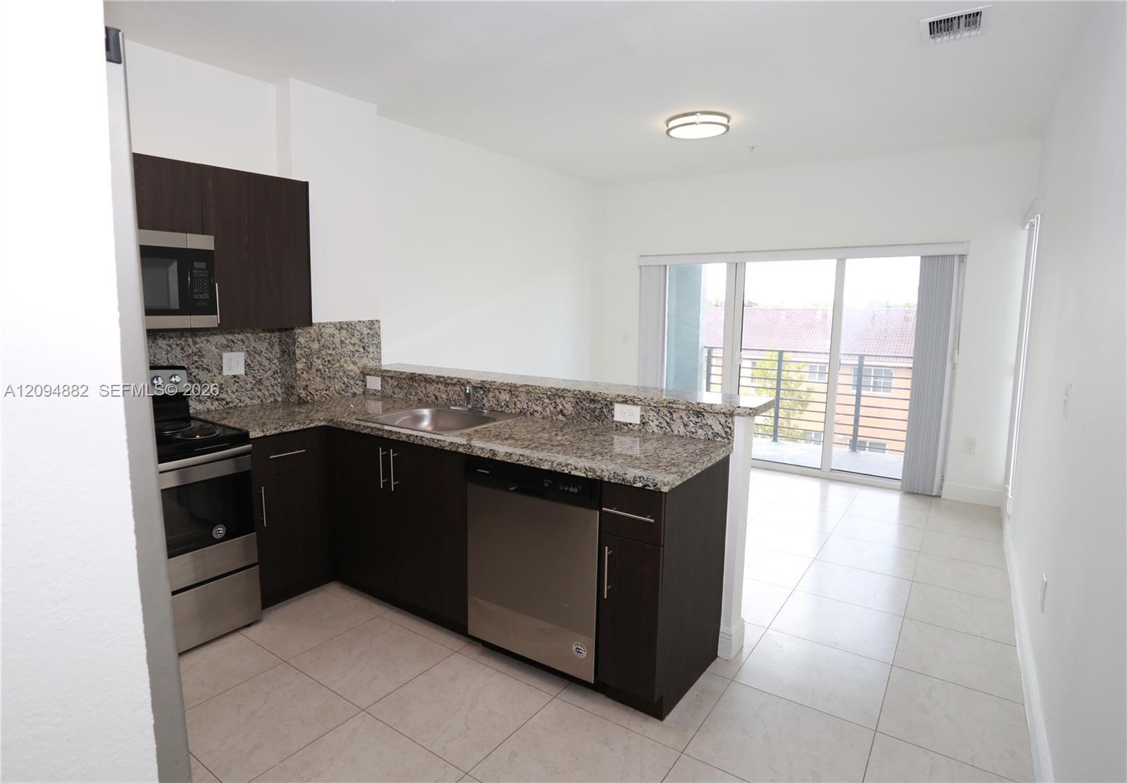 6171 NW 182nd Ln # 205, Hialeah FL 33015 photo 4
