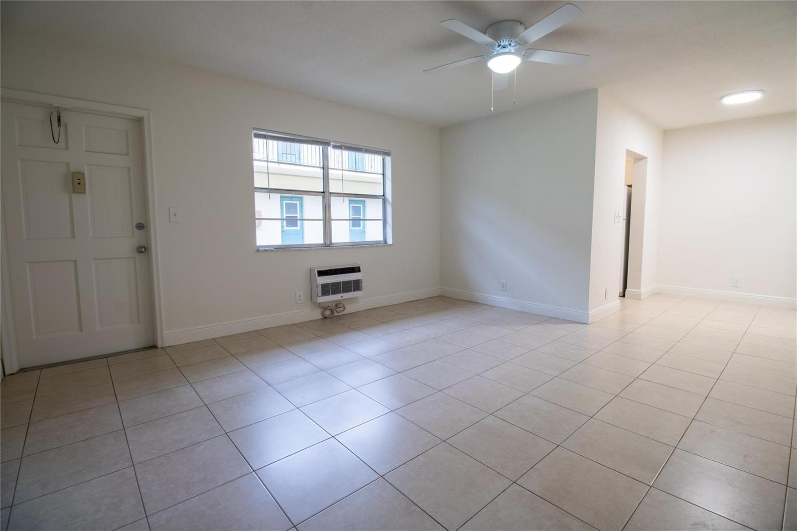 2537 LINCOLN Street # 3, Hollywood FL 33020