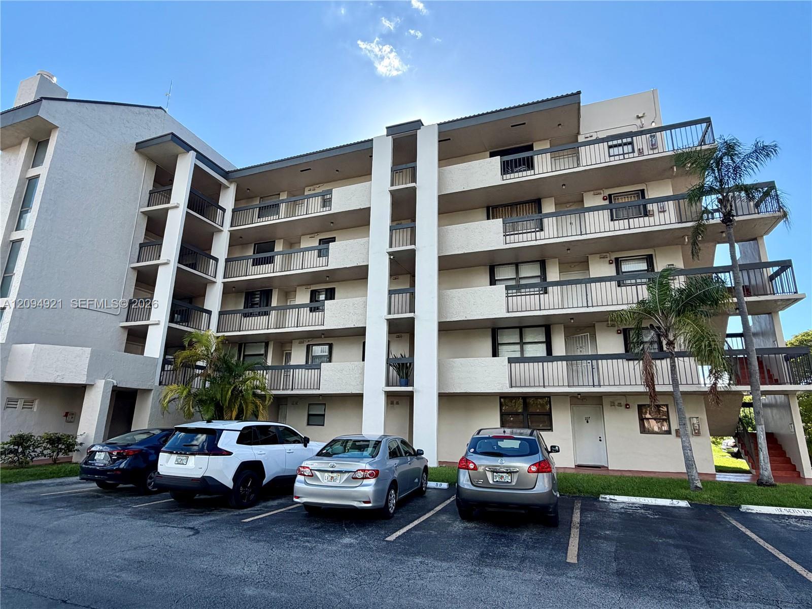 8881 A Fontainebleau Blvd # 307, Miami FL 33172 photo 2