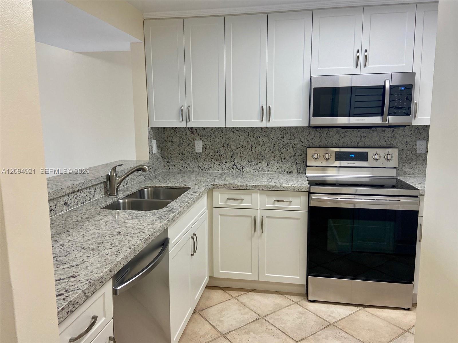 8881 A Fontainebleau Blvd # 307, Miami FL 33172 photo 5