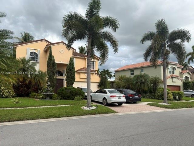 1021 NW 185th Ave, Pembroke Pines FL 33029 photo 2