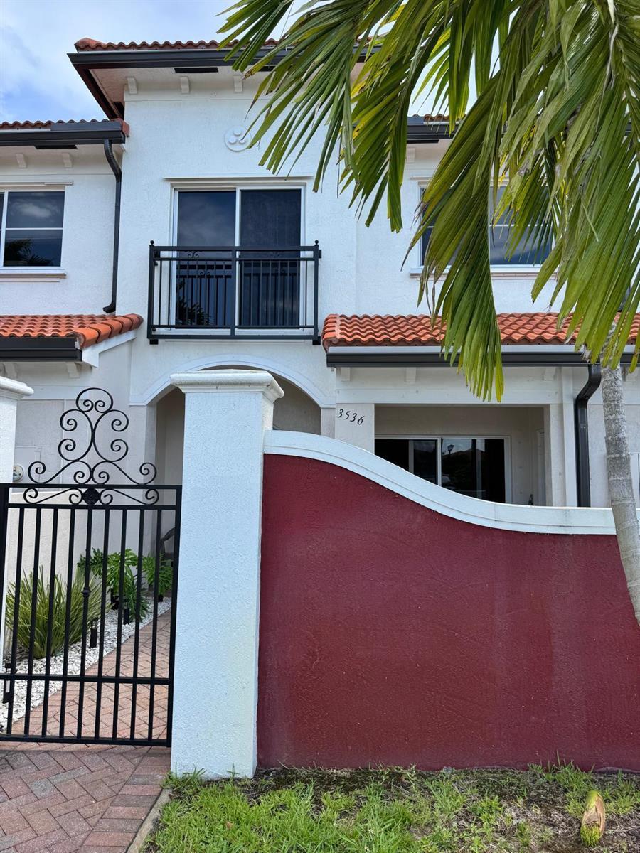 3536 NW 29TH Place # 3536, Lauderdale Lakes FL 33311 photo 2