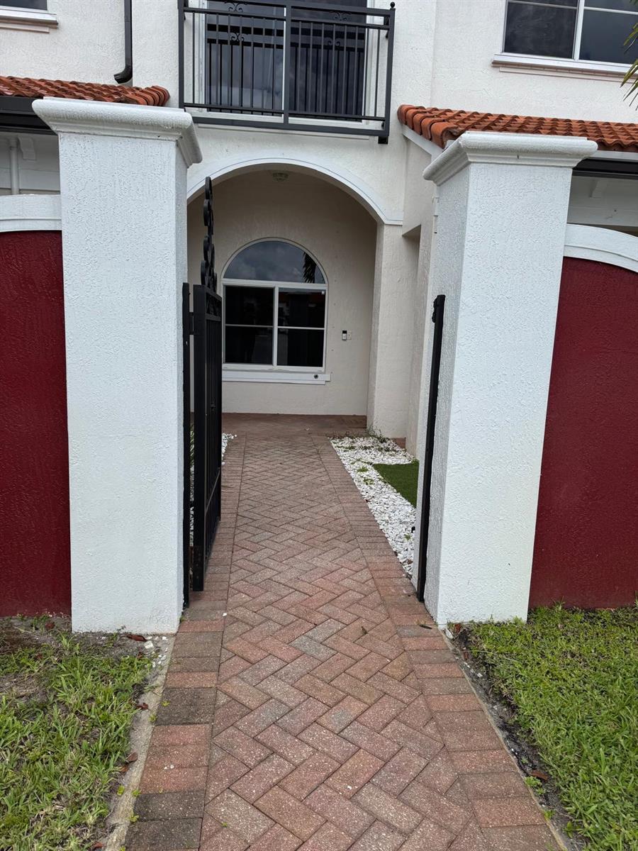 3536 NW 29TH Place # 3536, Lauderdale Lakes FL 33311 photo 3